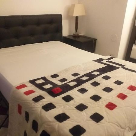 A.B.C Room Services Garges-lès-Gonesse Buitenkant foto